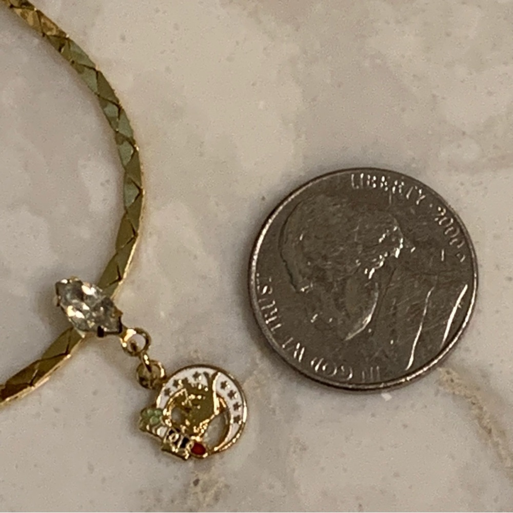 Gold plated necklace with charm 17 inches - Picture 2 of 6